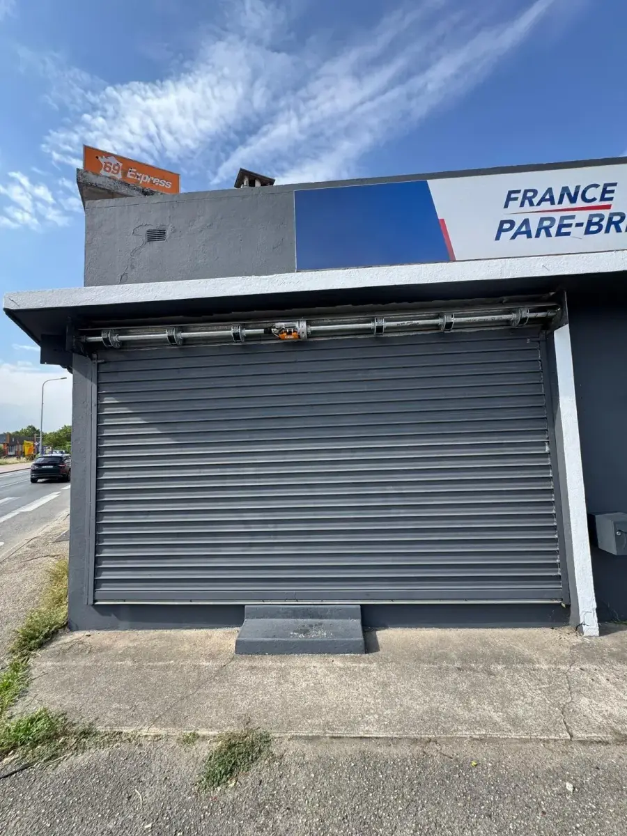 Installation et pose de rideau métallique au Blanc-Mesnil